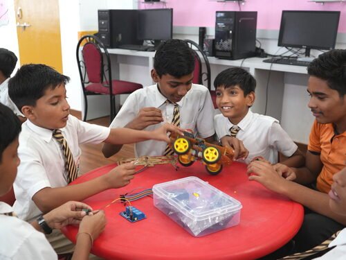 indiegenius-school-13